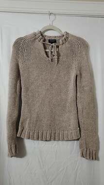 American Eagle Chunky Knit V-Neck Tie Front Sweater, Size M